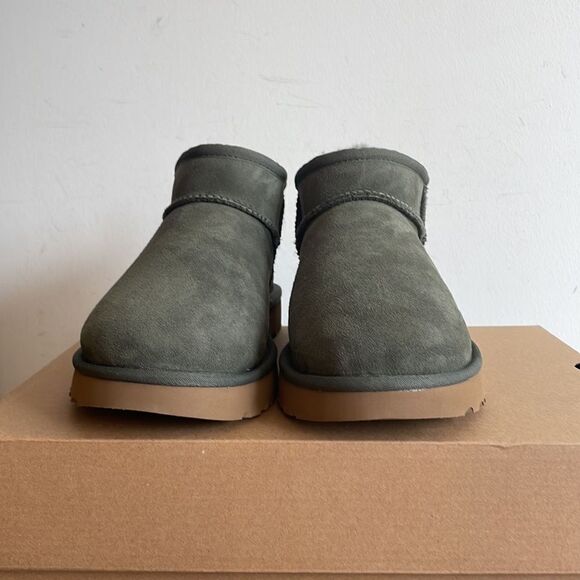 UGG Classic Ultra Mini Forest Night Women Size 11 - Picture 5 of 14